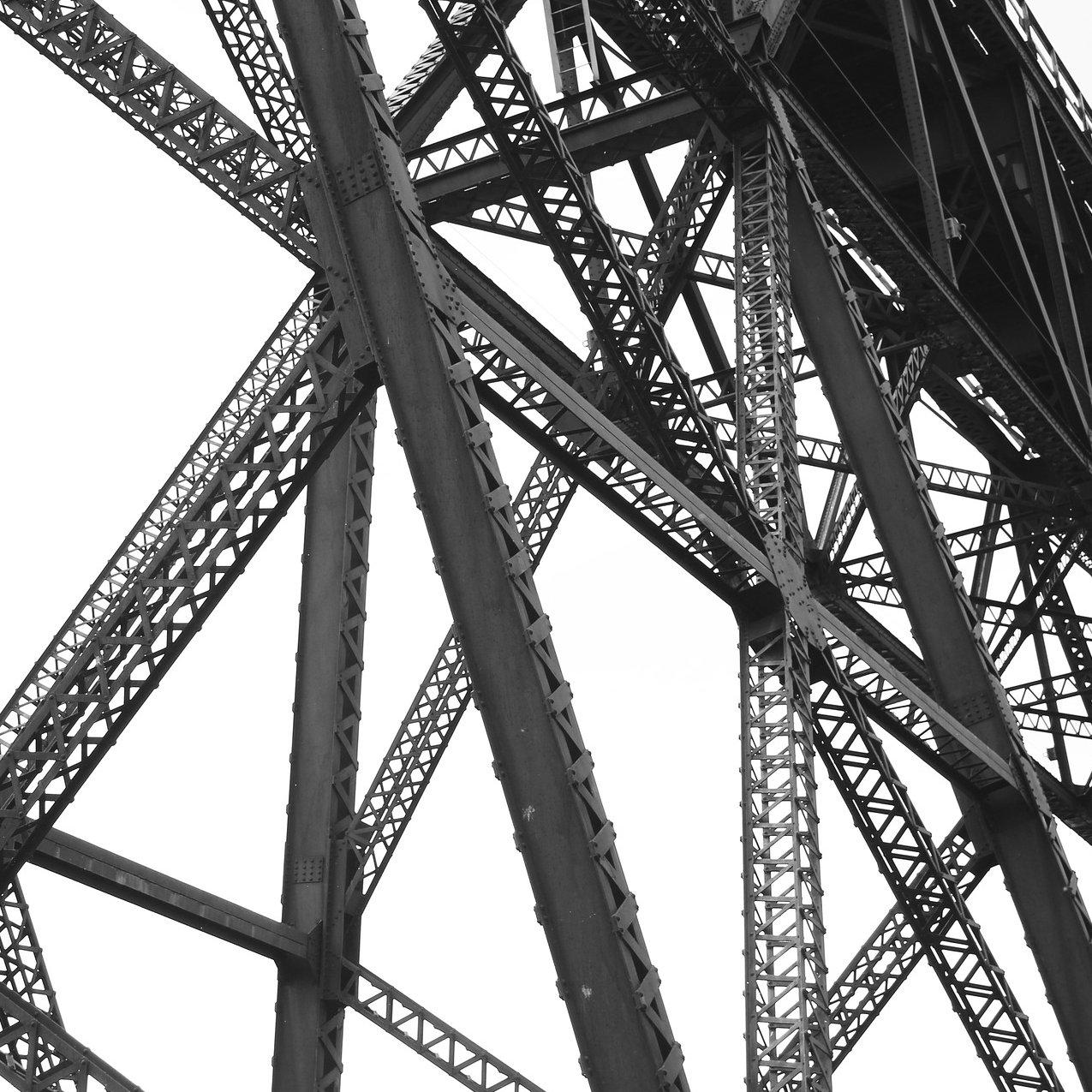 DIAGNOSTICS STRUCTURELS